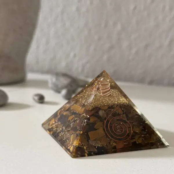 Geschenkidee-Pyramide-Heilstein