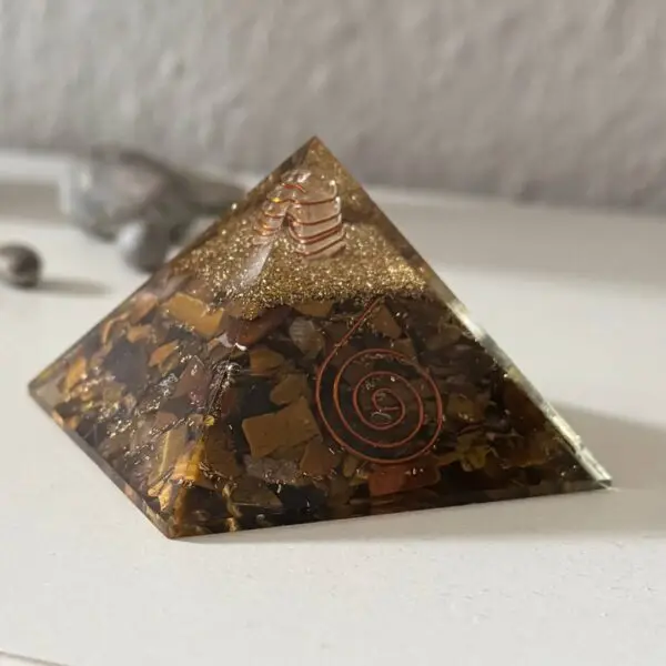 Orgonit-Pyramide-Tigerauge